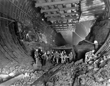 buried_rail3.jpg
