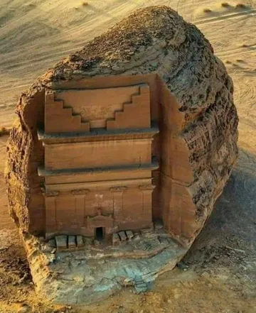 electric_scar_monument.jpg